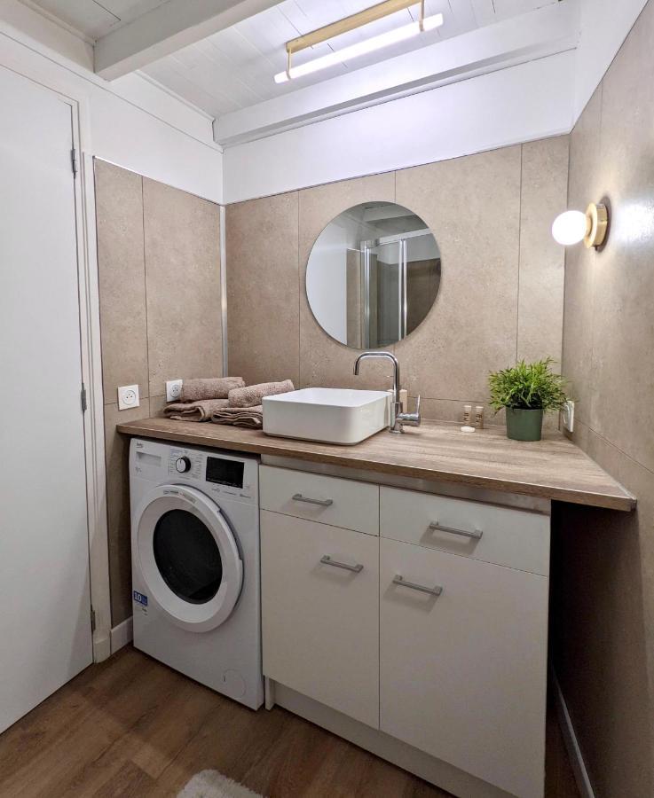 Joli Appartement De Charme Renove En Centre Ville Aubenas Eksteriør billede